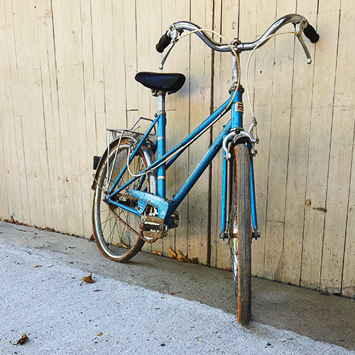 petit vélo bleu 1